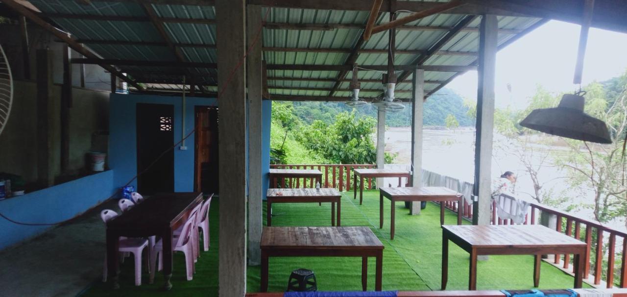 Villa Mekong Guesthouse Muang Pakbèng エクステリア 写真