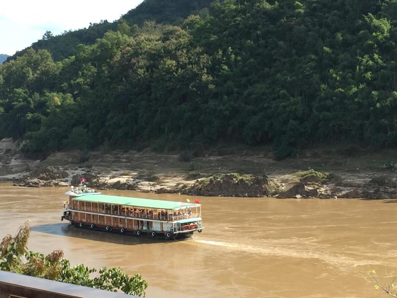 Villa Mekong Guesthouse Muang Pakbèng エクステリア 写真